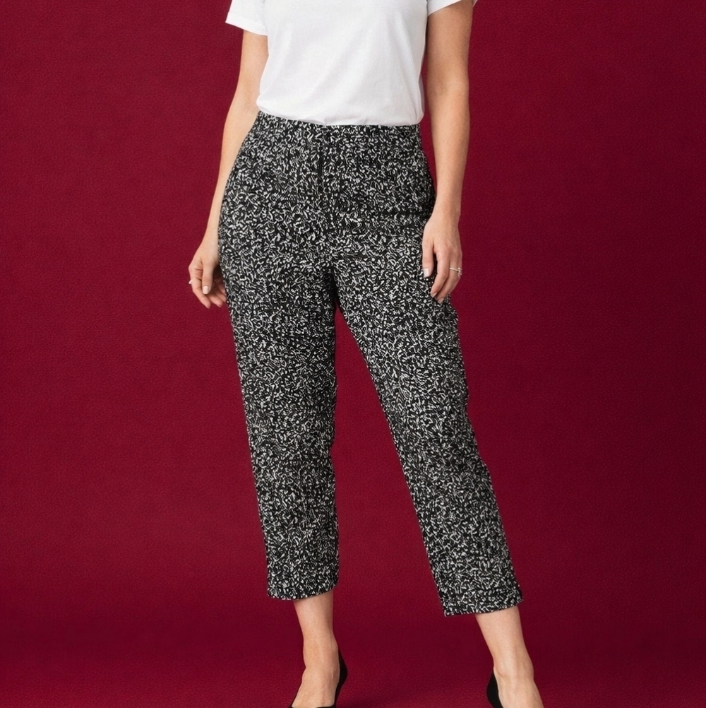 Vtg CHRISTOPHER & BANKS Black and White Patterned High Waist Cropped Pants
